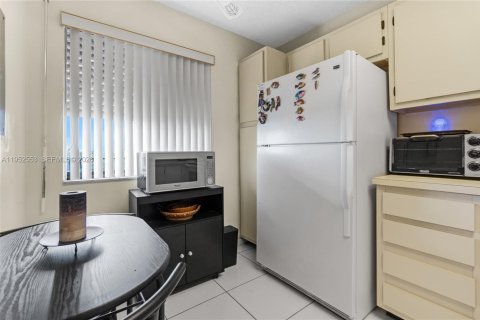 Купить кондоминиум в Лодерхилл, Флорида 2 спальни, 96.62м2, № 2054445 - фото 8