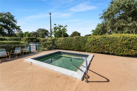 Купить кондоминиум в Лодерхилл, Флорида 2 спальни, 96.62м2, № 2054445 - фото 29