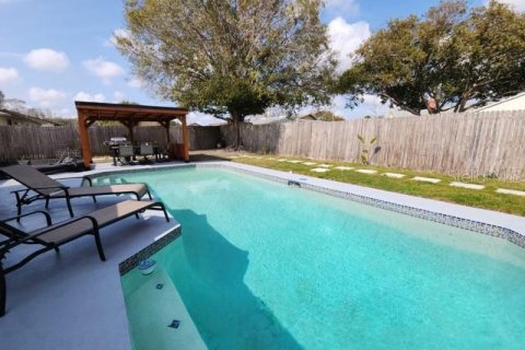 Villa ou maison à louer à Kissimmee, Floride: 3 chambres, 118.17 m2 № 2418688 - photo 24
