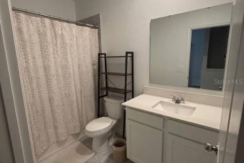Townhouse in Davenport, Florida 3 bedrooms, 173.17 sq.m. № 2393934 - photo 18
