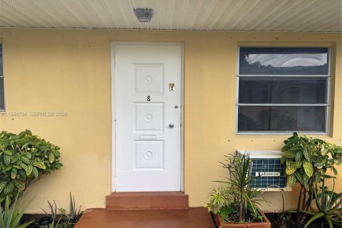 Condo à Hollywood, Floride, 1 chambre  № 2001353