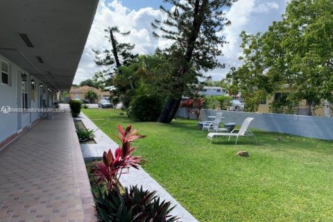 Снять в аренду виллу или дом в Майами, Флорида 1 спальня, 65.03м2, № 2020693 - фото 7