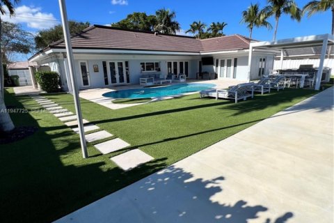 Снять в аренду виллу или дом в Форт-Лодердейл, Флорида 3 спальни, 205.96м2, № 2003869 - фото 16