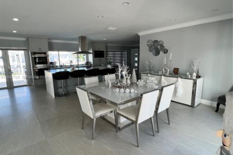 Снять в аренду виллу или дом в Форт-Лодердейл, Флорида 3 спальни, 205.96м2, № 2003869 - фото 23