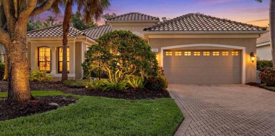 Villa ou maison à Lakewood Ranch, Floride 3 chambres, 244.7 m2 № 2360594