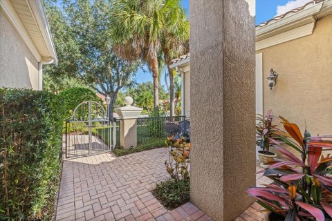 Villa ou maison à vendre à Lakewood Ranch, Floride: 3 chambres, 244.7 m2 № 2360594 - photo 4