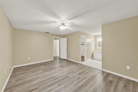 Villa ou maison à louer à Orlando, Floride: 3 chambres, 121.7 m2 № 1872918 - photo 9