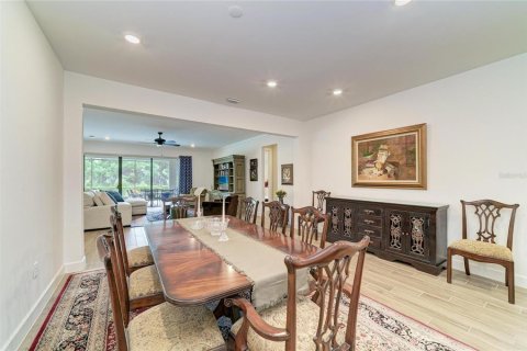 House in Lakewood Ranch, Florida 5 bedrooms, 391.95 sq.m. № 2150692 - photo 7