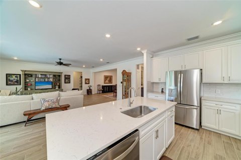 House in Lakewood Ranch, Florida 5 bedrooms, 391.95 sq.m. № 2150692 - photo 23