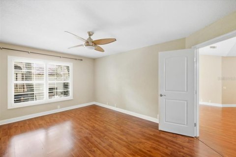 Condo in Safety Harbor, Florida, 2 bedrooms  № 2383727 - photo 13