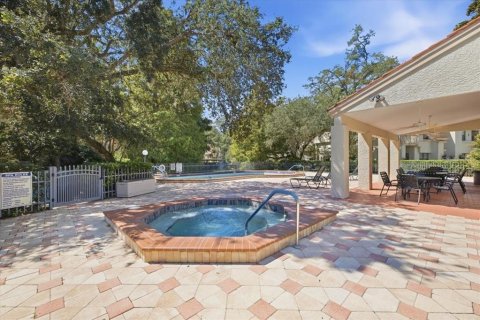 Condo in Safety Harbor, Florida, 2 bedrooms  № 2383727 - photo 26