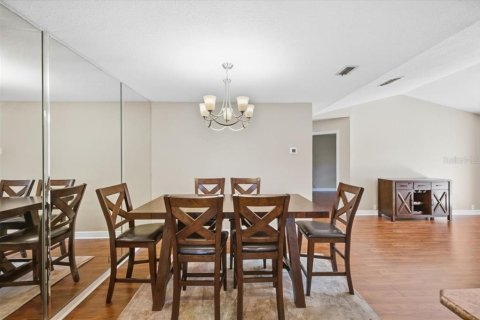 Condo in Safety Harbor, Florida, 2 bedrooms  № 2383727 - photo 6