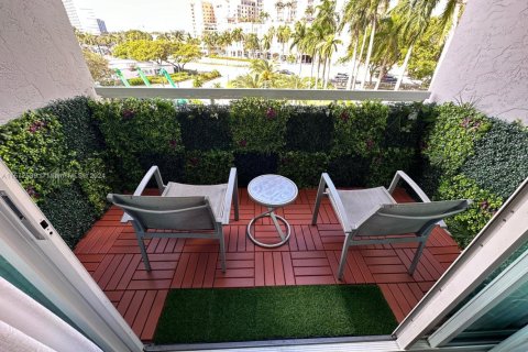 Condominio en venta en Fort Lauderdale, Florida, 1 dormitorio, 50.91 m2 № 1863042 - foto 7