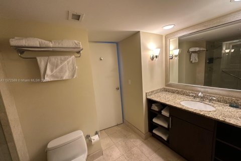 Condominio en venta en Fort Lauderdale, Florida, 1 dormitorio, 50.91 m2 № 1863042 - foto 15