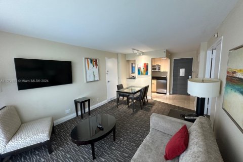 Condominio en venta en Fort Lauderdale, Florida, 1 dormitorio, 50.91 m2 № 1863042 - foto 5