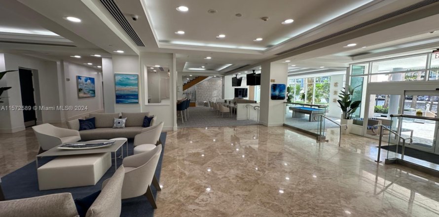 Condominio en Fort Lauderdale, Florida, 1 dormitorio  № 1863042