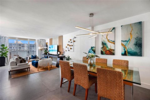 Condo in Aventura, Florida, 2 bedrooms  № 2044378