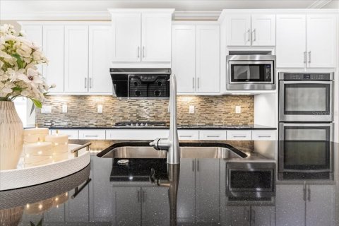 Casa en venta en Wesley Chapel, Florida, 4 dormitorios, 262.08 m2 № 2102175 - foto 14