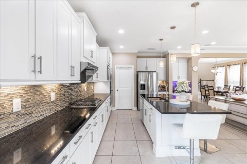 Casa en venta en Wesley Chapel, Florida, 4 dormitorios, 262.08 m2 № 2102175 - foto 13