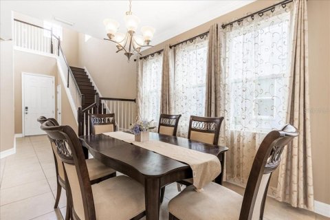 Casa en venta en Wesley Chapel, Florida, 4 dormitorios, 262.08 m2 № 2102175 - foto 8