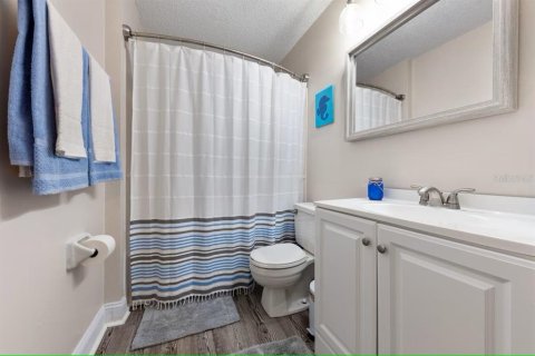 Condo in Indian Shores, Florida, 2 bedrooms  № 2099126 - photo 21