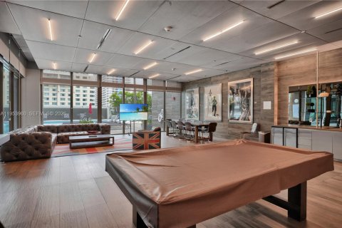 Condominio en alquiler en Miami, Florida, 1 dormitorio, 84.08 m2 № 2054940 - foto 28