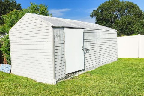 House in Orlando, Florida 3 bedrooms, 116.87 sq.m. № 1782493 - photo 10