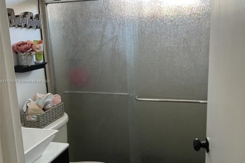 Immobilier commercial à vendre à Miami, Floride: 231.33 m2 № 2018995 - photo 7