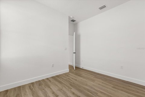 Casa en venta en Kissimmee, Florida, 4 dormitorios, 137.12 m2 № 1750870 - foto 9