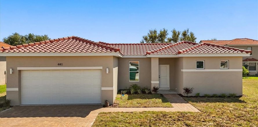 Casa en Kissimmee, Florida 4 dormitorios, 137.12 m2 № 1750870