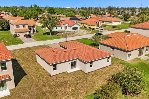 Casa en venta en Kissimmee, Florida, 4 dormitorios, 137.12 m2 № 1750870 - foto 29