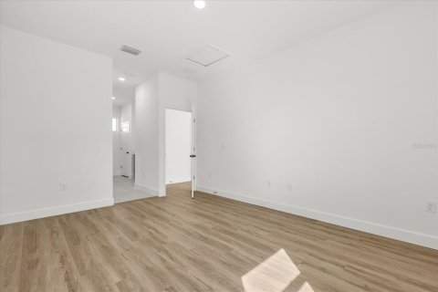 Casa en venta en Kissimmee, Florida, 4 dormitorios, 137.12 m2 № 1750870 - foto 15