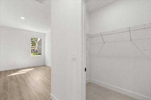 Casa en venta en Kissimmee, Florida, 4 dormitorios, 137.12 m2 № 1750870 - foto 19