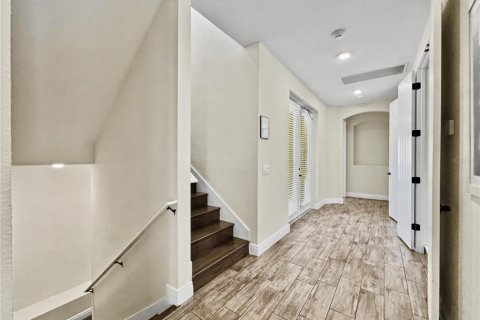 House in Kissimmee, Florida 8 bedrooms, 447.32 sq.m. № 2101511 - photo 23