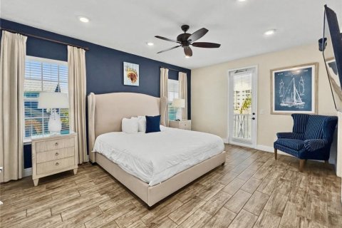House in Kissimmee, Florida 8 bedrooms, 447.32 sq.m. № 2101511 - photo 26