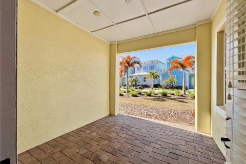 House in Kissimmee, Florida 8 bedrooms, 447.32 sq.m. № 2101511 - photo 22