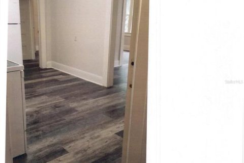 Commercial property in Tampa, Florida 127.46 sq.m. № 2121969 - photo 23