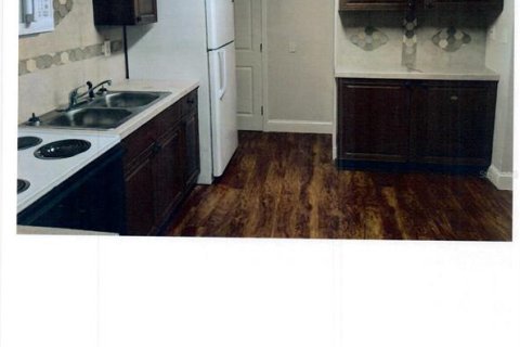 Commercial property in Tampa, Florida 127.46 sq.m. № 2121969 - photo 12