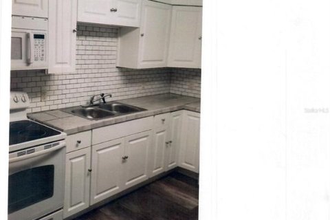Commercial property in Tampa, Florida 127.46 sq.m. № 2121969 - photo 17
