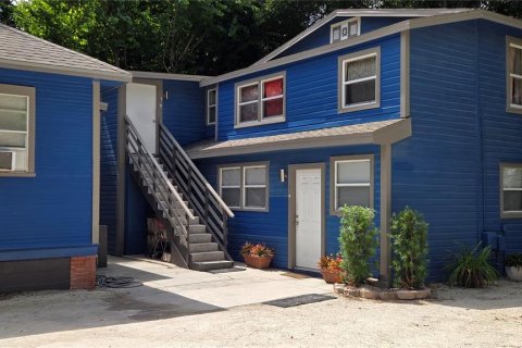 Commercial property in Tampa, Florida 127.46 sq.m. № 2121969 - photo 2