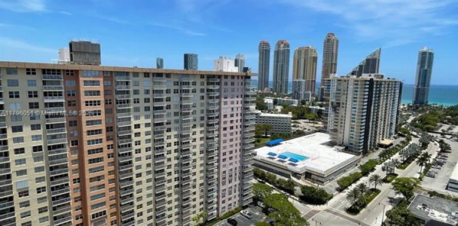Appartement à Sunny Isles Beach, Floride 2 chambres, 100.98 m2 № 1727198