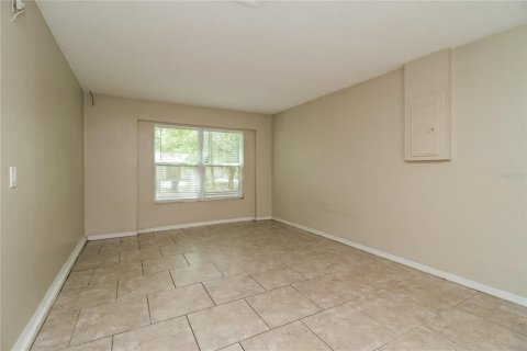 House in Apopka, Florida 3 bedrooms, 143.81 sq.m. № 1815447 - photo 8