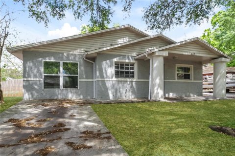House in Apopka, Florida 3 bedrooms, 143.81 sq.m. № 1815447 - photo 1