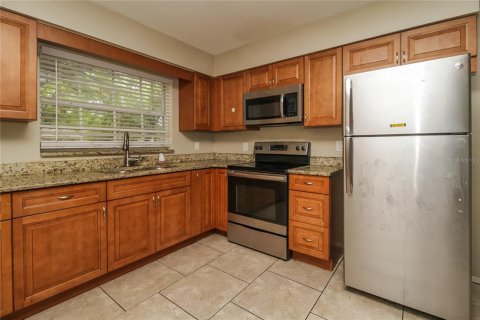 House in Apopka, Florida 3 bedrooms, 143.81 sq.m. № 1815447 - photo 7
