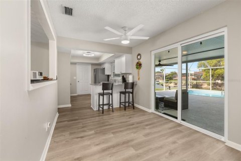 Casa en venta en Palm Coast, Florida, 3 dormitorios, 187.29 m2 № 2157572 - foto 18