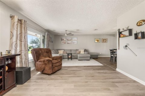Casa en venta en Palm Coast, Florida, 3 dormitorios, 187.29 m2 № 2157572 - foto 9