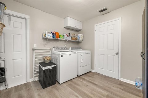 Casa en venta en Palm Coast, Florida, 3 dormitorios, 187.29 m2 № 2157572 - foto 24