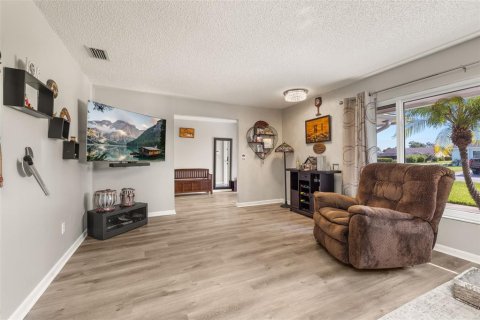 Casa en venta en Palm Coast, Florida, 3 dormitorios, 187.29 m2 № 2157572 - foto 12