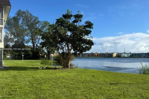 Снять в аренду кондоминиум в Майами, Флорида 1 спальня, 88.63м2, № 2047527 - фото 21