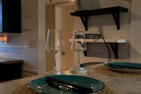 Снять в аренду кондоминиум в Майами, Флорида 1 спальня, 88.63м2, № 2047527 - фото 6